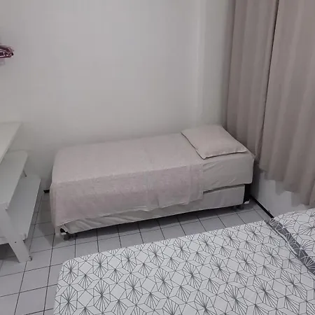 Ap 2 Qts - - Do Futuro - Piscinas - Wifi - Ar-cond - Garagem *